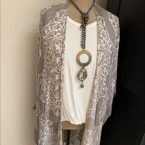 Gorgeous Gray & White Kimono w/Tassel Detail-NWT